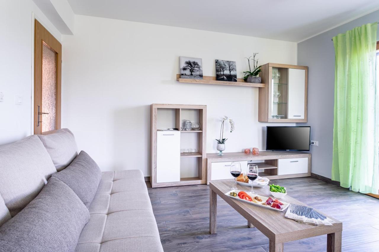 Apartman Volte Apartment Buzet Bagian luar foto